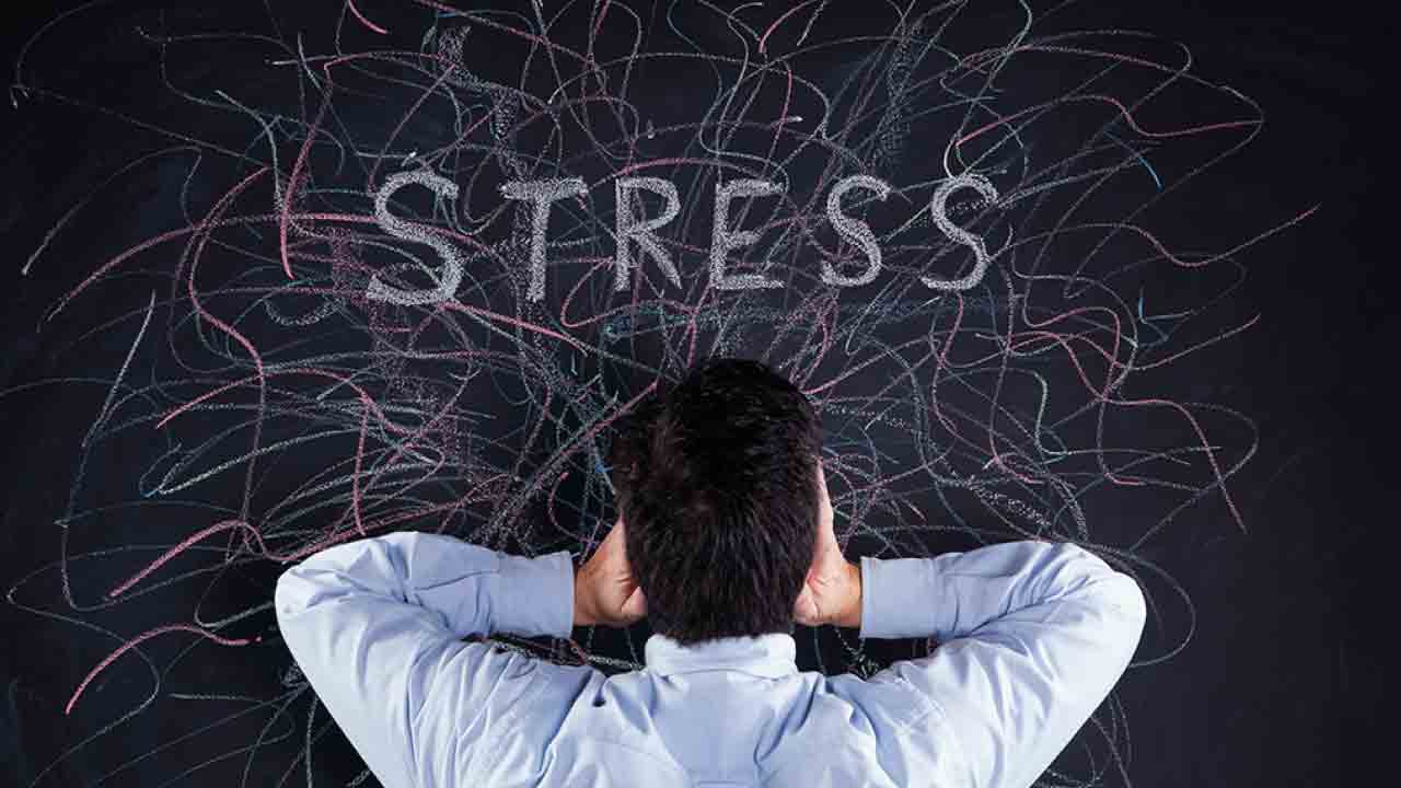 Как справиться с нервами. Стресс. Человек в стрессе. Психоэмоциональный стресс. Стресс картинки.